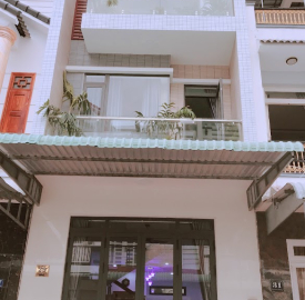 🏛 Nhà phố 4 tầng hiện đại – Anh Vinh & Chị Đậm, KDC Hưng Phú, TP. Cần Thơ (2021)