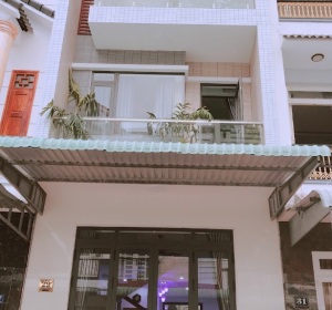 🏛 Nhà phố 4 tầng hiện đại – Anh Vinh & Chị Đậm, KDC Hưng Phú, TP. Cần Thơ (2021)